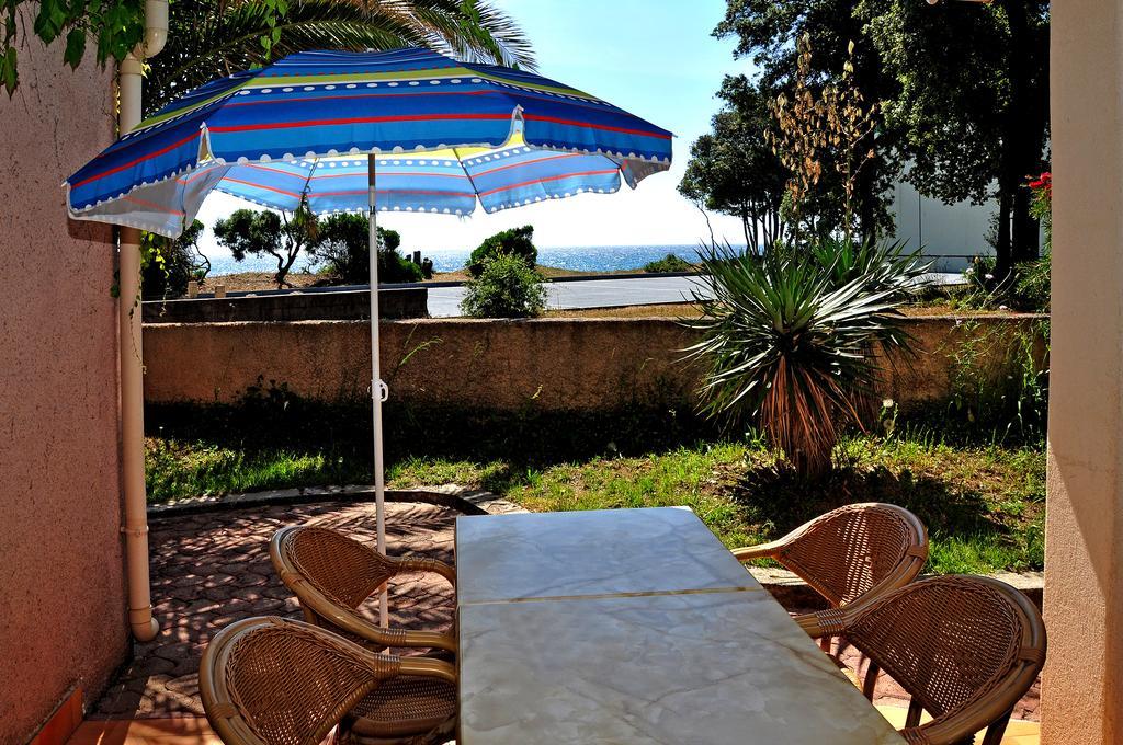 Santa-Maria-Poggio  Sole E Mareアパートホテル 部屋 写真
