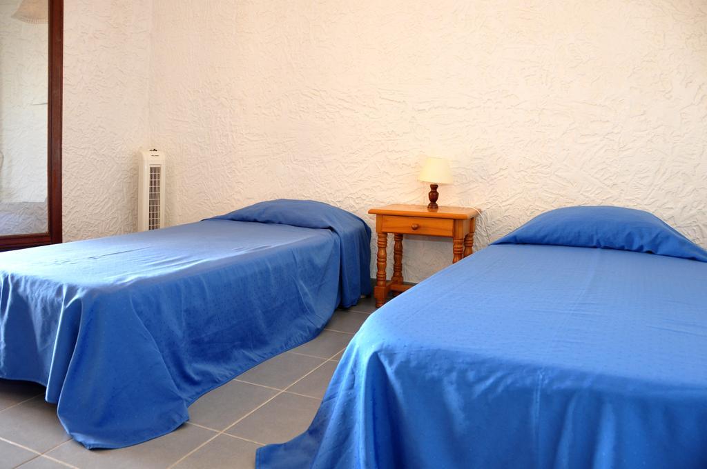 Santa-Maria-Poggio  Sole E Mareアパートホテル 部屋 写真