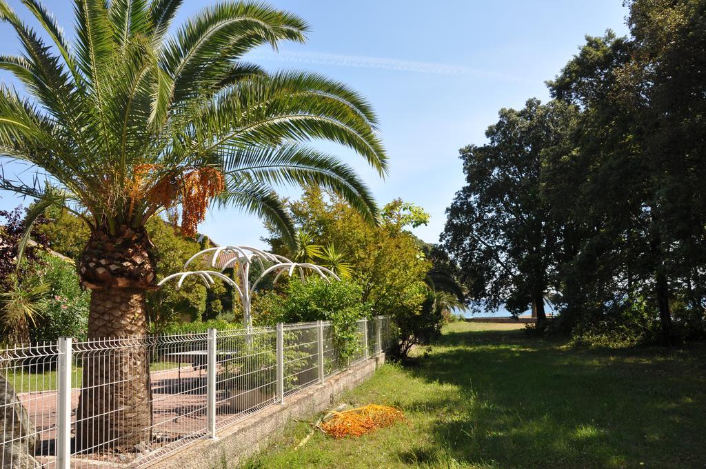 Santa-Maria-Poggio  Sole E Mareアパートホテル エクステリア 写真