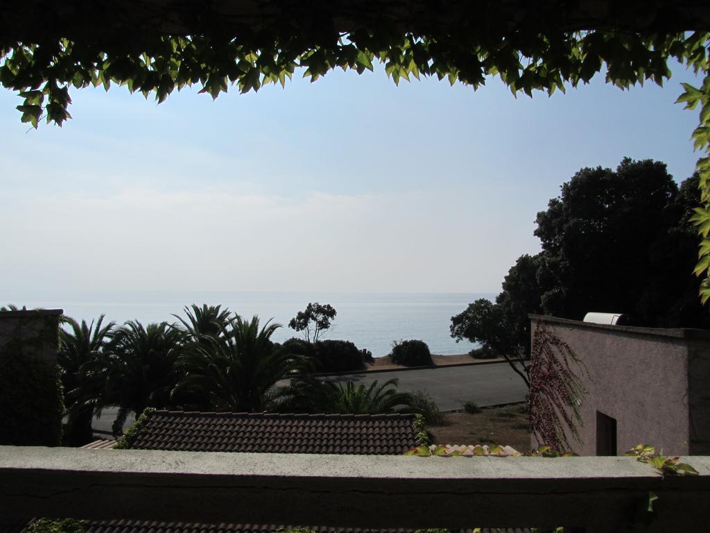 Santa-Maria-Poggio  Sole E Mareアパートホテル 部屋 写真